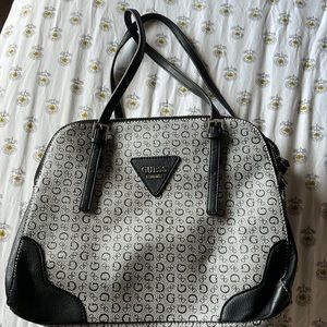 Guess Purse! Black and Gray!